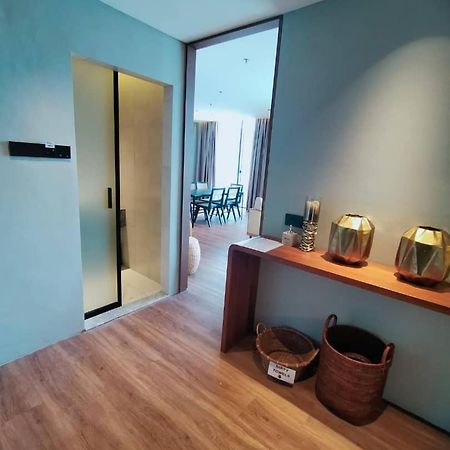 Roxy Beach Resort Sematan Εξωτερικό φωτογραφία