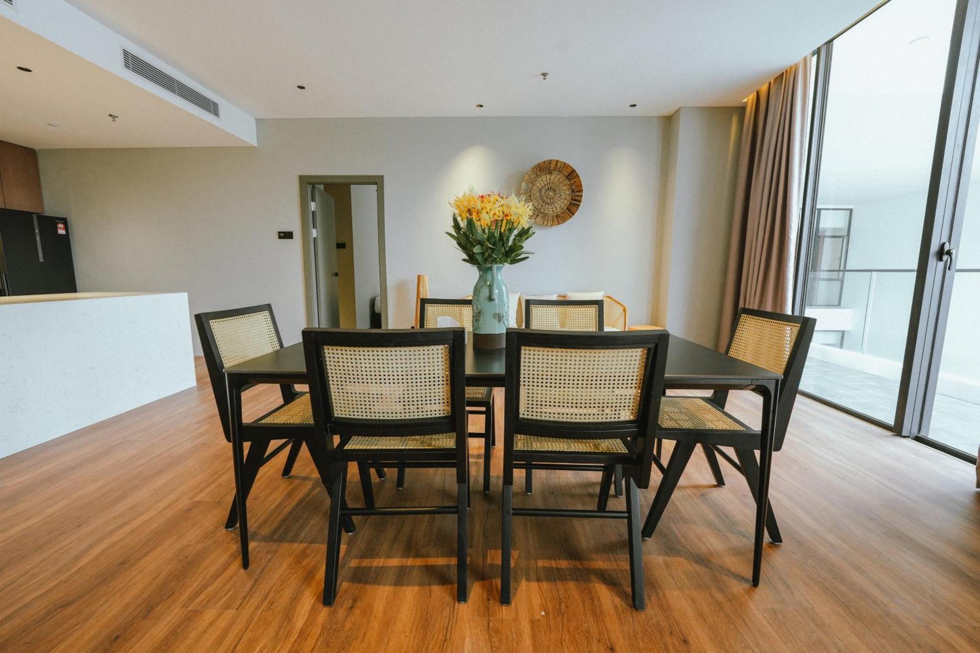 Roxy Beach Resort Sematan Εξωτερικό φωτογραφία