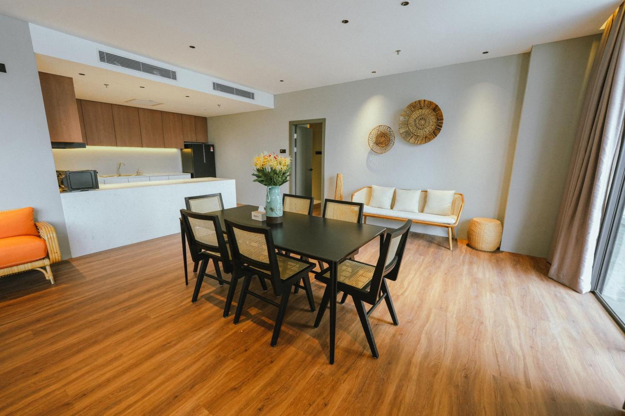 Roxy Beach Resort Sematan Εξωτερικό φωτογραφία