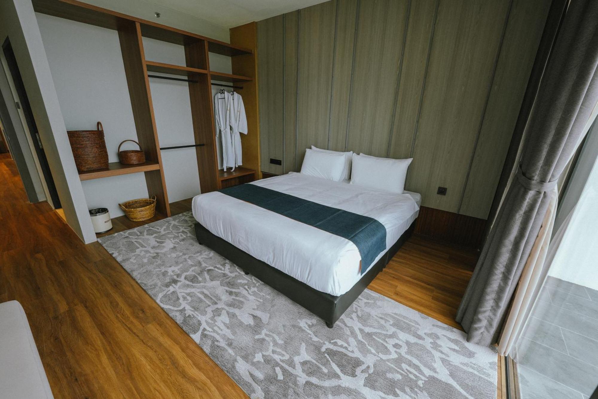 Roxy Beach Resort Sematan Εξωτερικό φωτογραφία