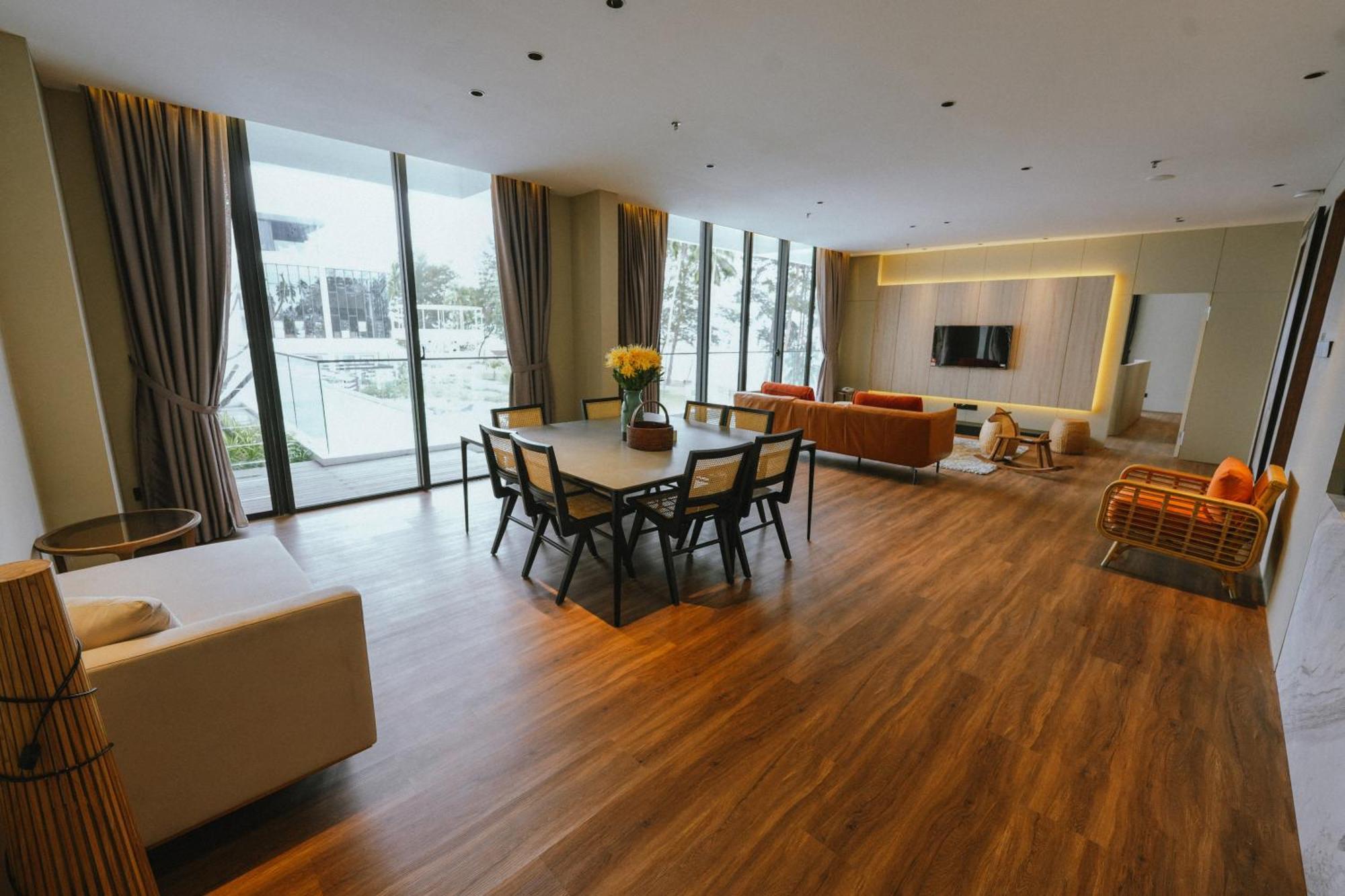Roxy Beach Resort Sematan Εξωτερικό φωτογραφία