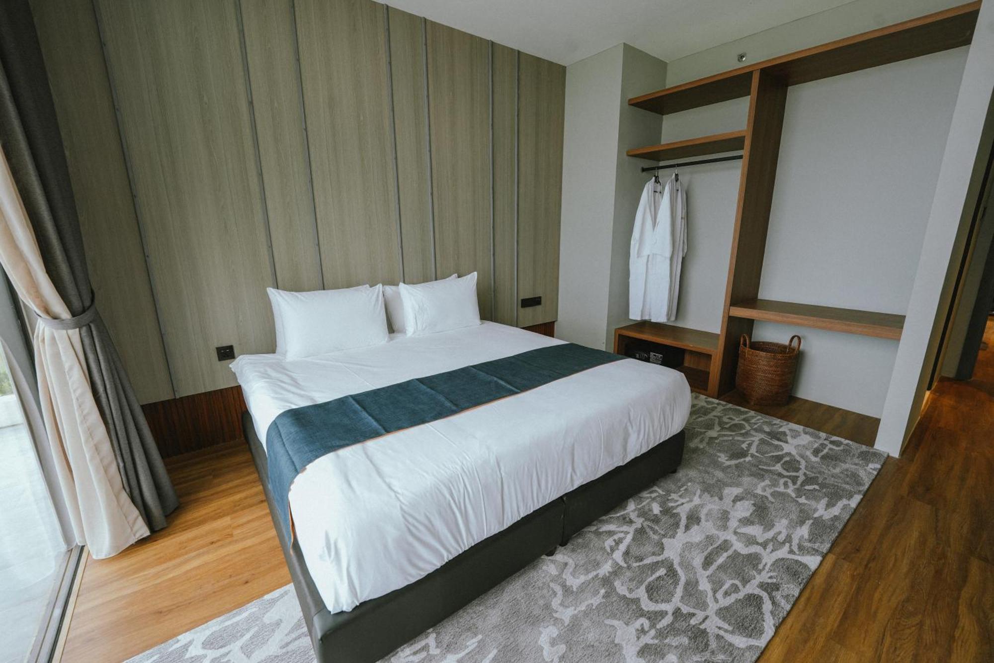 Roxy Beach Resort Sematan Εξωτερικό φωτογραφία