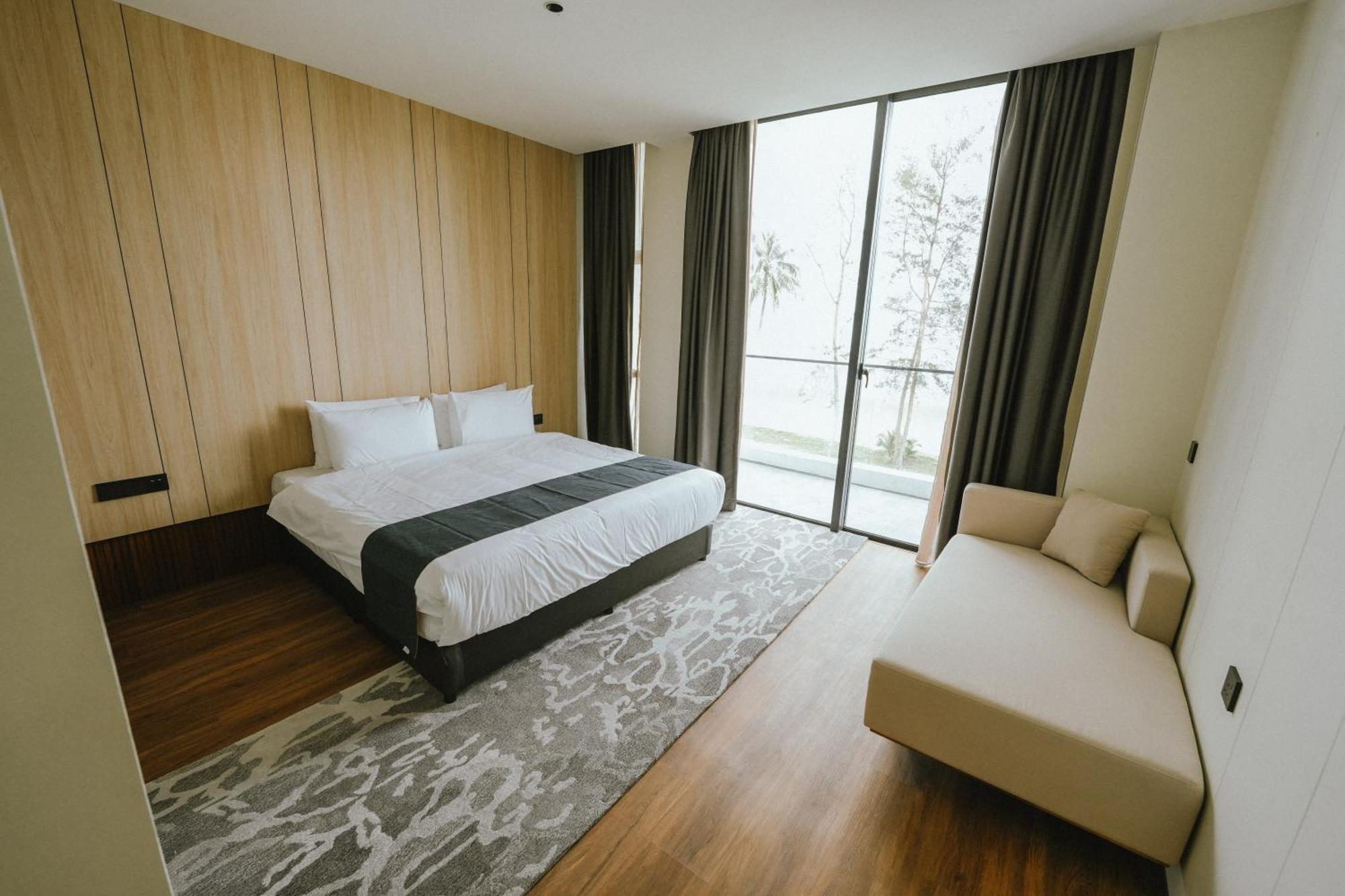 Roxy Beach Resort Sematan Εξωτερικό φωτογραφία