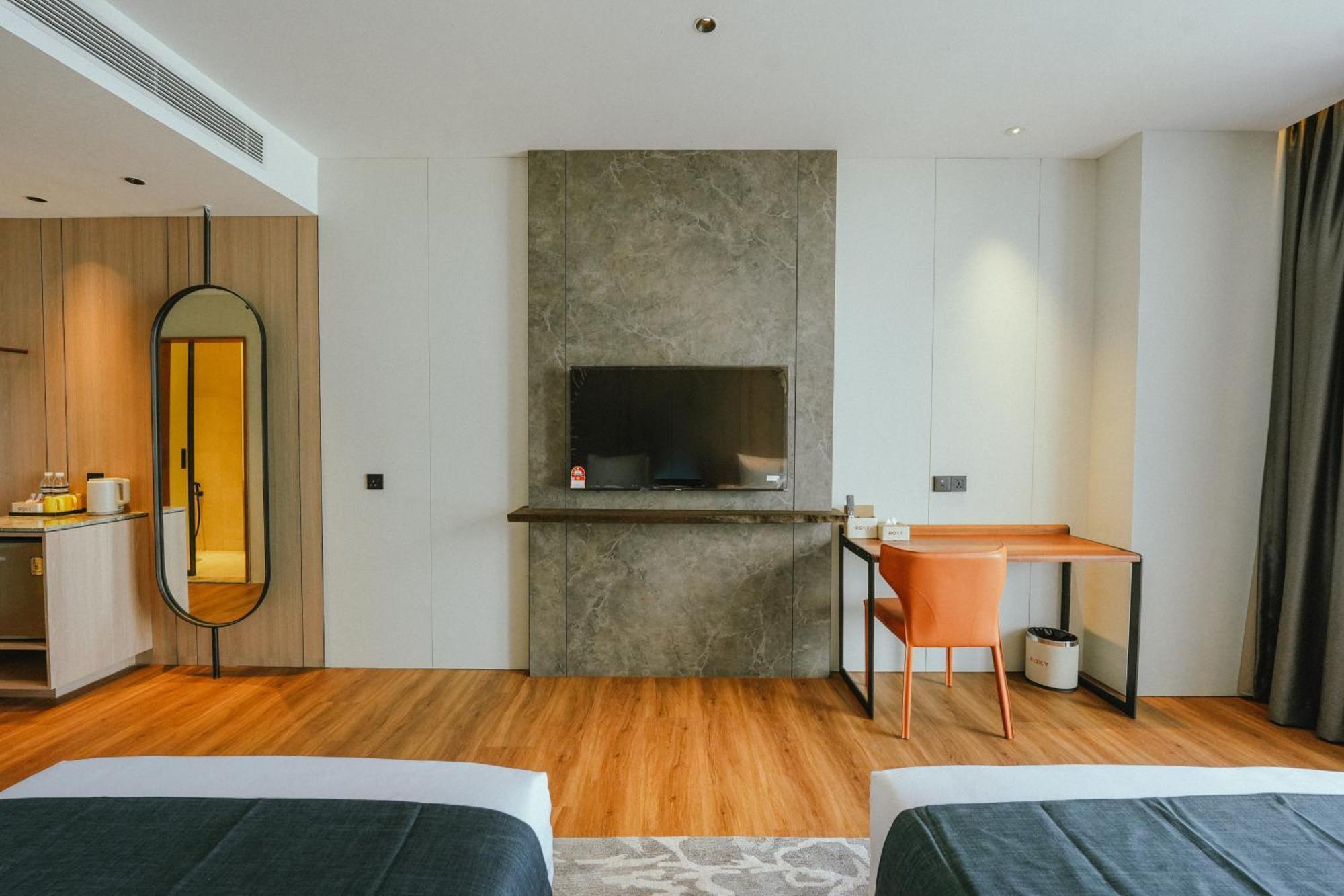Roxy Beach Resort Sematan Εξωτερικό φωτογραφία