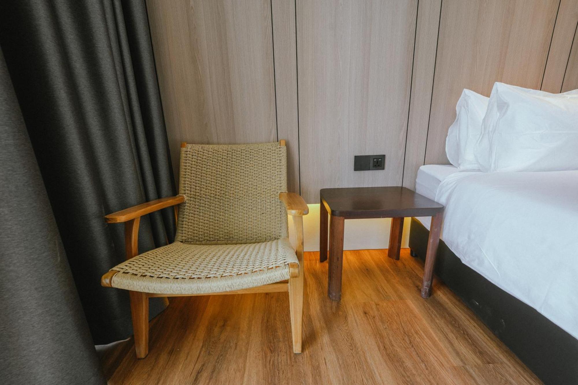Roxy Beach Resort Sematan Εξωτερικό φωτογραφία